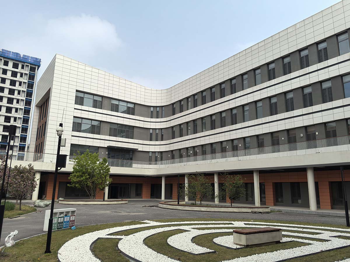 雄安创新坊中学